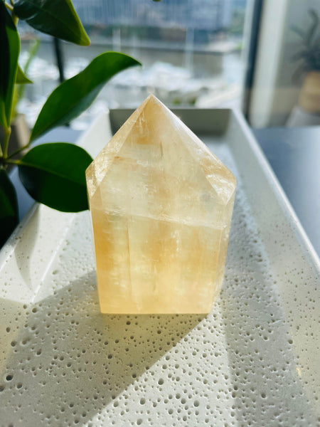 Honey Calcite Towers HCT191