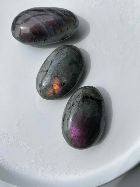 Labradorite Palmstone